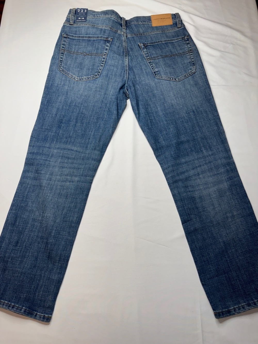 NWT Lucky Brand 223 Straight Advanced Stretch Medium Wash Jeans 33x30 - Picture 11 of 11